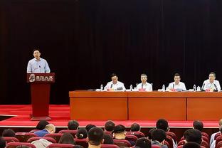 Quan Bác Quảng Hạ: Cuộc thi giải nghệ của Liên dự định diễn ra vào ngày 30 sau khi Hồng Viễn phối hợp thi đấu sớm